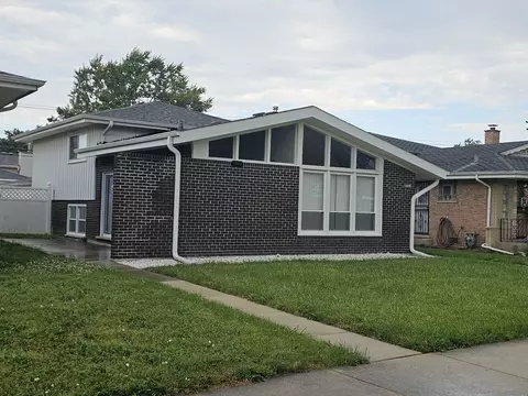 15040 Grant St, Dolton, IL 60419