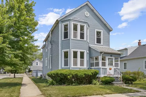 6445 34th St, Berwyn, IL 60402
