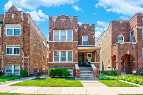 1940 Clarence Ave, Berwyn, IL 60402