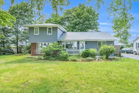 606 S Main St, Rankin, IL 60960