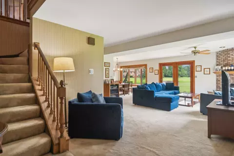1846 Golf View Dr, Bartlett, IL 60103 photo 8