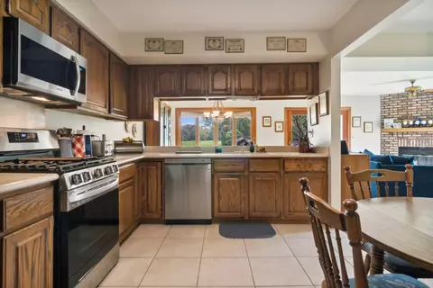 1846 Golf View Dr, Bartlett, IL 60103 photo 11