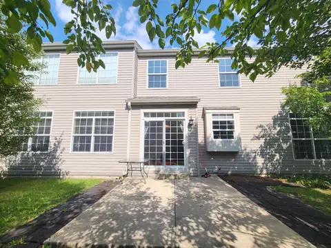 Exterior - 643 Wingpointe Dr, Aurora, IL 60506 photo 3 of 3