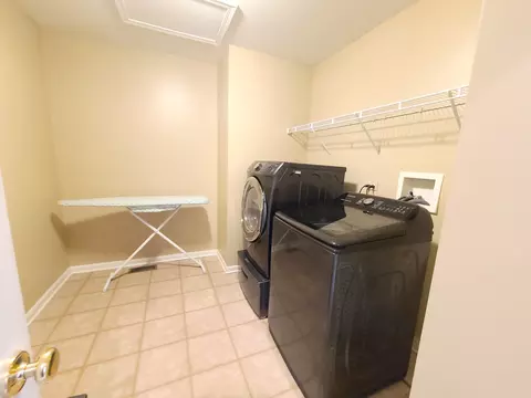 Other - 643 Wingpointe Dr, Aurora, IL 60506 photo 6 of 7
