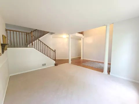 Living - 643 Wingpointe Dr, Aurora, IL 60506 photo 1 of 4