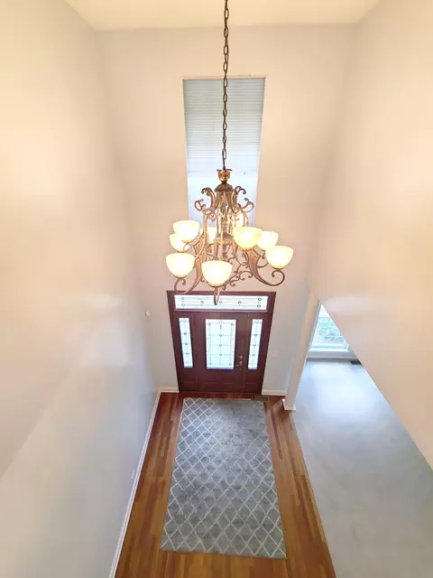 Entry Way - 643 Wingpointe Dr, Aurora, IL 60506 photo 8 of 8