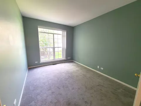Other - 643 Wingpointe Dr, Aurora, IL 60506 photo 1 of 7