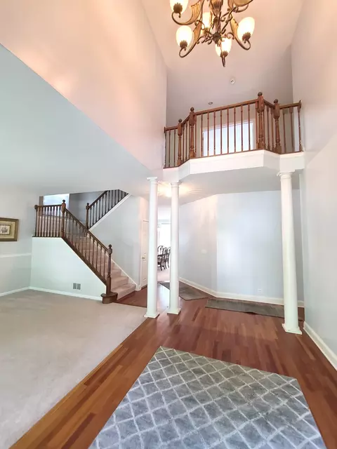 Entry Way - 643 Wingpointe Dr, Aurora, IL 60506 photo 1 of 8