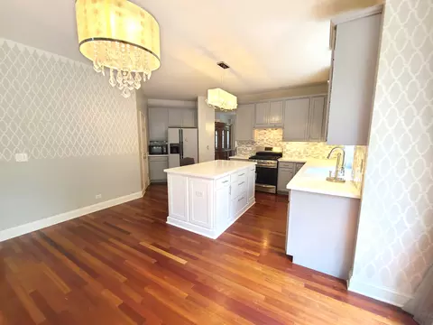 Kitchen - 643 Wingpointe Dr, Aurora, IL 60506 photo 1 of 6