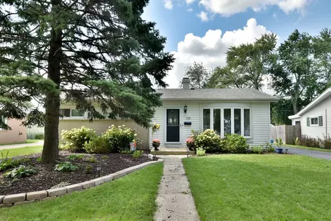 739 W Vermont St, Villa Park, IL 60181