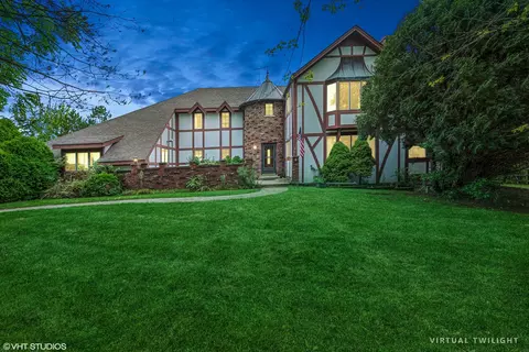 3 Jane Ln, Barrington, IL 60010