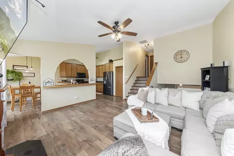 1925 Waters Edge Dr #1925, Minooka, IL 60447 photo 8
