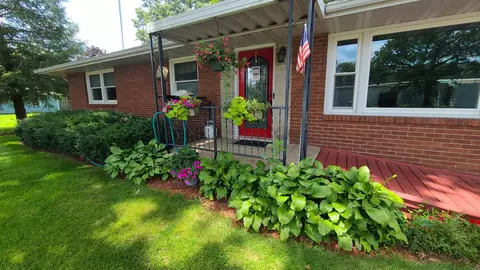 3908 W Lincolnway, Sterling, IL 61081