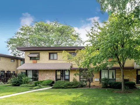 922 N Wheeling Rd, Mount Prospect, IL 60056