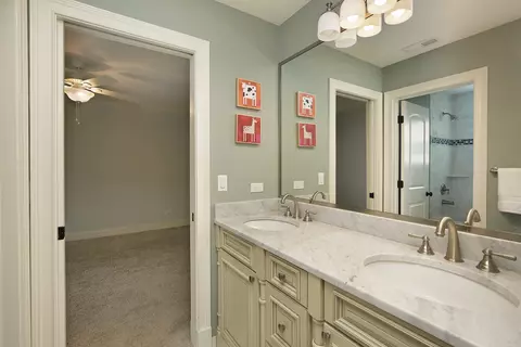 2215 Pinehurst Dr, Glenview, IL 60025 photo 17