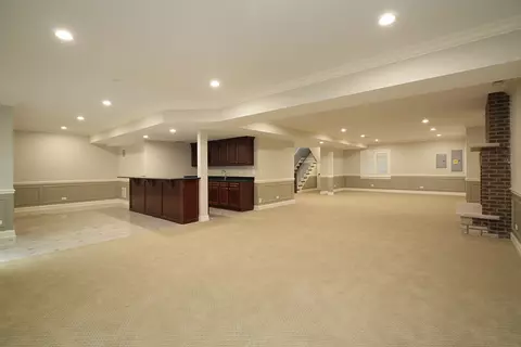 2215 Pinehurst Dr, Glenview, IL 60025 photo 22