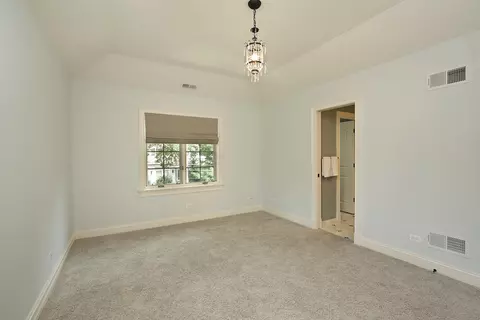 2215 Pinehurst Dr, Glenview, IL 60025 photo 18
