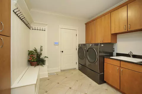 2215 Pinehurst Dr, Glenview, IL 60025 photo 24