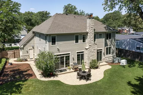 2215 Pinehurst Dr, Glenview, IL 60025 photo 26
