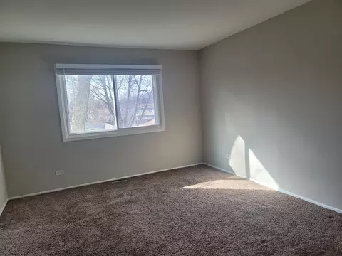 Bedroom - 24 Willow Rd, Matteson, IL 60443 photo 4 of 4