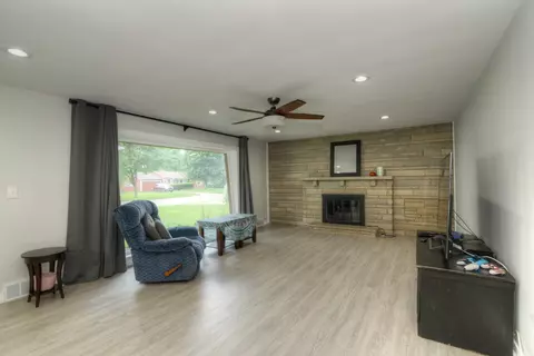 Living - 148 Central Ave, Aurora, IL 60506 photo 1 of 5