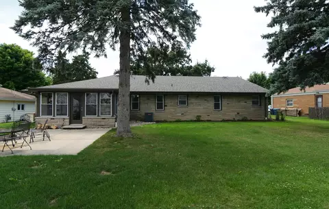 Exterior - 148 Central Ave, Aurora, IL 60506 photo 7 of 8