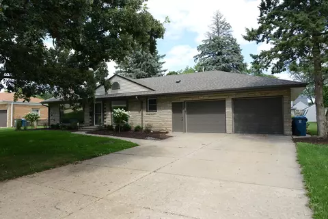 Exterior - 148 Central Ave, Aurora, IL 60506 photo 2 of 8