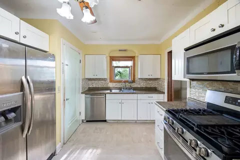 Kitchen - 815 Logan Ave, Elgin, IL 60120 photo 2 of 3