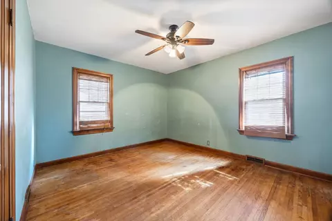 Bedroom - 815 Logan Ave, Elgin, IL 60120 photo 2 of 5