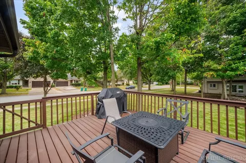 Exterior - 16608 Edgewood Rd, Plainfield, IL 60586 photo 8 of 8