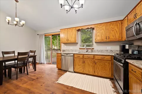 Kitchen - 16608 Edgewood Rd, Plainfield, IL 60586 photo 1 of 3