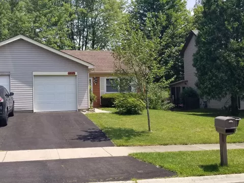1095 Pheasant Run Ln, Aurora, IL 60504 photo 3