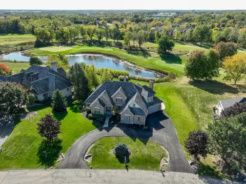 1519 Bull Valley Dr, Woodstock, IL 60098