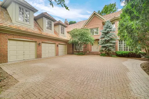 30 Graystone Ln, North Barrington, IL 60010