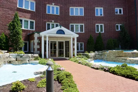 8540 W Foster Ave #703, Norridge, IL 60706