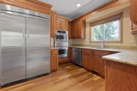 Kitchen - 3601 W Pinewood Dr, Monee, IL 60449 photo 3 of 3