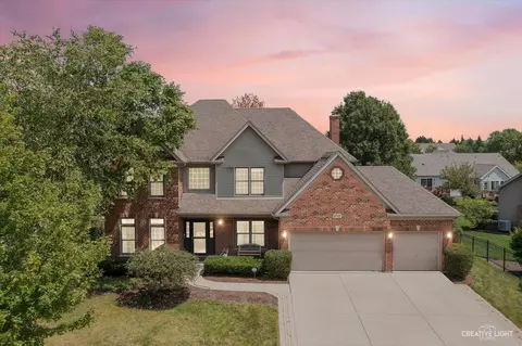 3712 Junebreeze Ln, Naperville, IL 60564