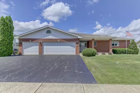 1013 Mallard Ln, Peotone, IL 60468