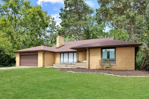 78 Timberlake Rd, Barrington, IL 60010