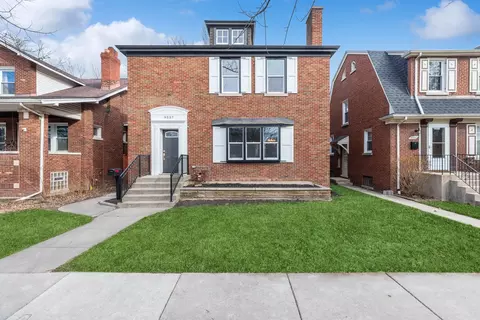 9537 S Leavitt St, Chicago, IL 60643