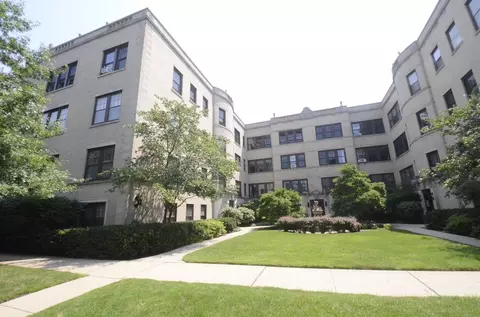 900 Greenwood Ave #2, Evanston, IL 60201