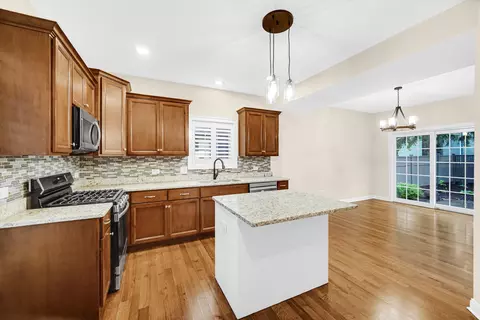 Kitchen - 10846 Front St, Mokena, IL 60448 photo 2 of 3