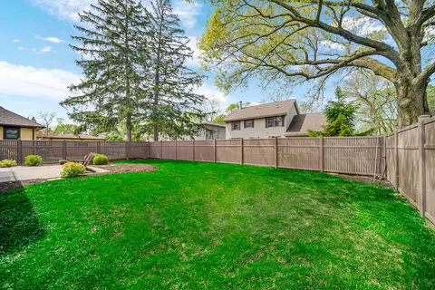 Exterior - 10846 Front St, Mokena, IL 60448 photo 3 of 5