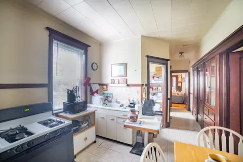 Entry Way - 7210 S Champlain Ave, Chicago, IL 60619 photo 2 of 2