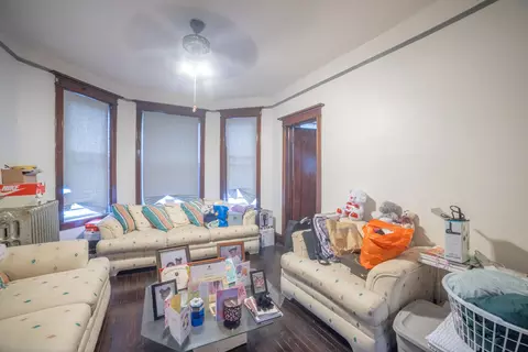 Living - 7210 S Champlain Ave, Chicago, IL 60619 photo 1 of 6
