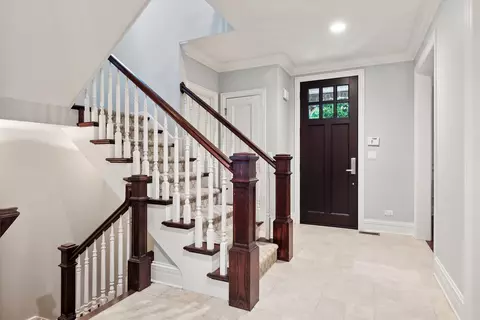 Entry Way - 220 E Scranton Ave, Lake Bluff, IL 60044 photo 1 of 3