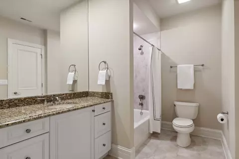 Bath - 220 E Scranton Ave, Lake Bluff, IL 60044 photo 8 of 8