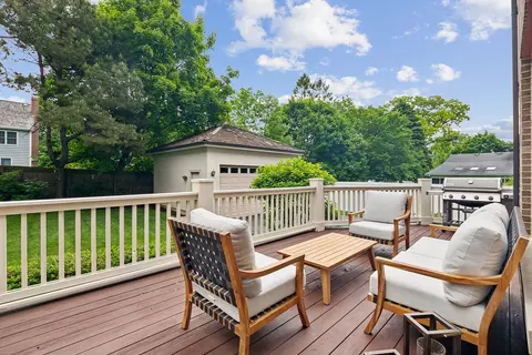 Exterior - 220 E Scranton Ave, Lake Bluff, IL 60044 photo 6 of 10