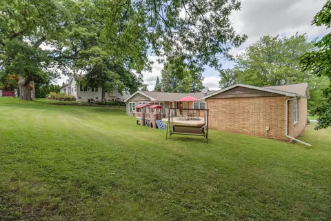 Exterior - 1304 Welling St, Bloomington, IL 61701 photo 10 of 10