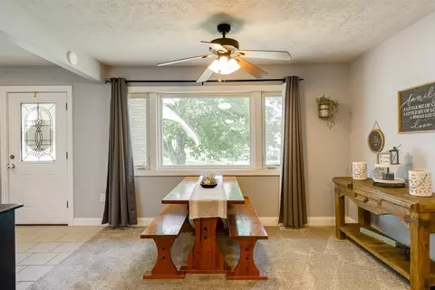 Dining - 1304 Welling St, Bloomington, IL 61701 photo 1 of 1